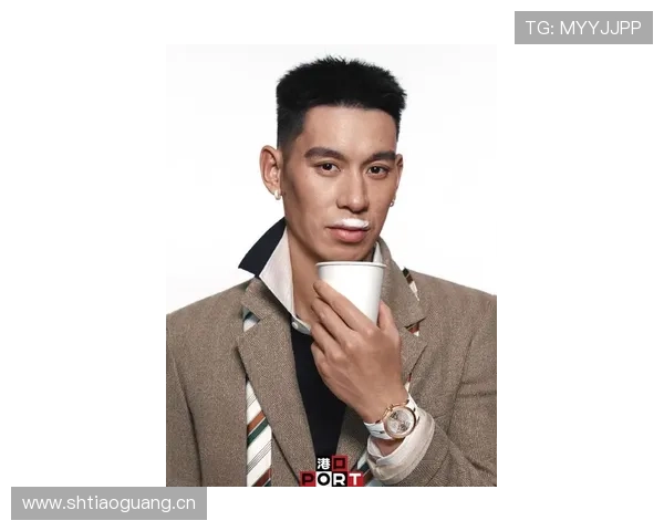 林书豪去菜市场的照片刷屏，我盯着他手上的表看了三分钟